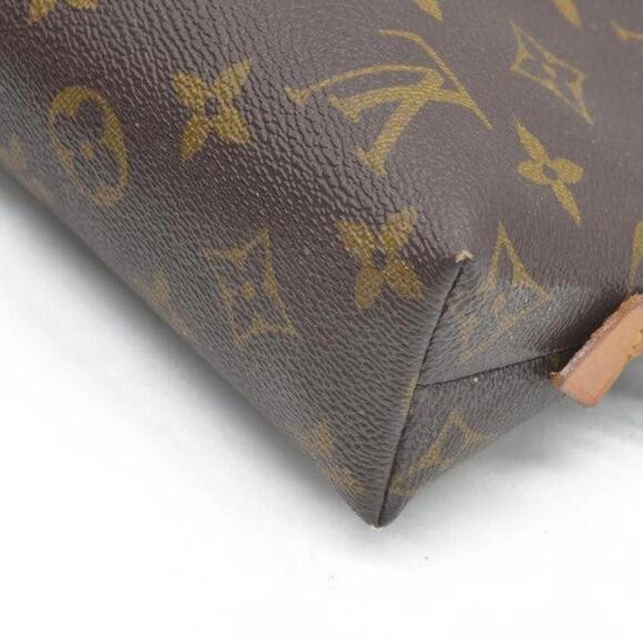$715 Louis Vuitton  Monogram Cosmetic Pouch MM - Picture 5 of 15